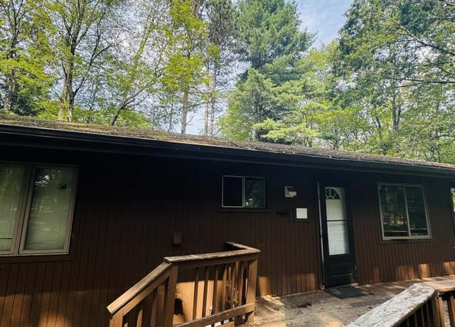 Property at 211 Hillside Dr, Lords Valley, PA 18428, 3 beds, 1 bath