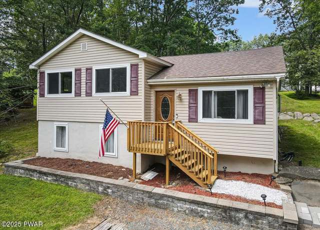 Property at 192 Heather Hill Rd, Dingmans Ferry, PA 18328, 3 beds, 2 baths