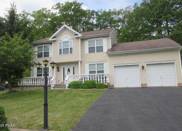 Property at 1144 Dorset Dr, Bushkill, PA 18324, 4 beds, 2.5 baths