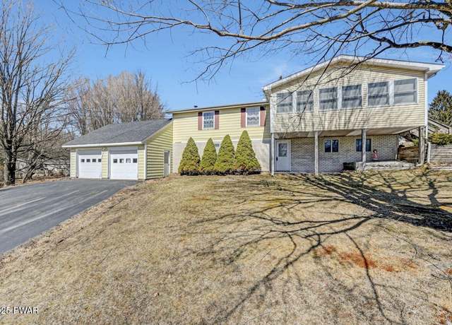 Property at 111 Cross Ln, Greentown, PA 18426, 4 beds, 2.5 baths