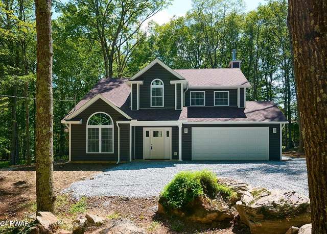 Property at 110 Forest View Dr, Hawley, PA 18428, 3 beds, 2.5 baths