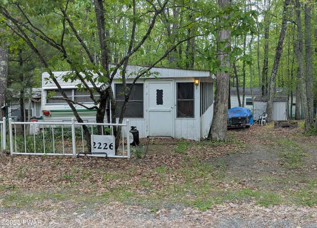 Property at 2226 Mallard Ln, Shohola, PA 18458, 1 bed, 1 bath