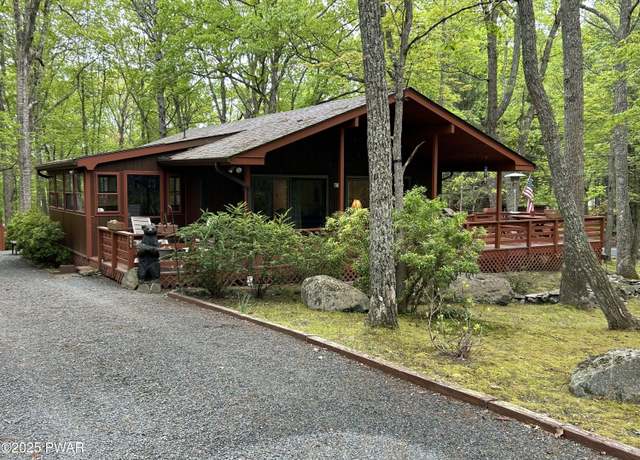 Property at 111 Roosevelt Dr, Lords Valley, PA 18428, 3 beds, 1.5 baths