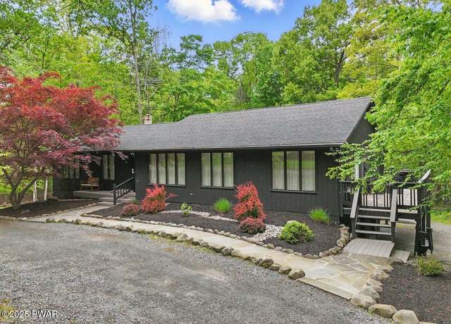 Property at 130 Meadowbrook Rd, Tafton, PA 18464, 3 beds, 2.5 baths