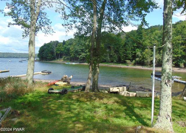 Property at 101 Courtney Ln, Greentown, PA 18426, 2 beds, 2.5 baths