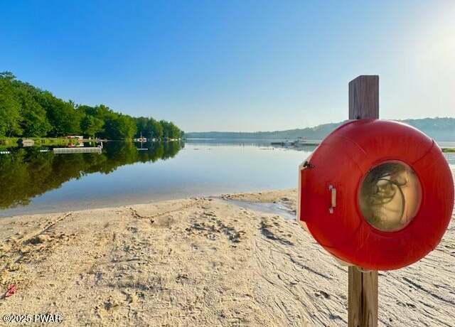 Property at 3131 Northgate Rd, Lake Ariel, PA 18436, 2 beds, 1 bath
