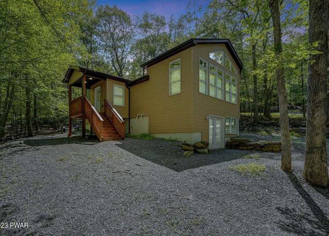 Property at 126 Plateau Dr, Lackawaxen, PA 18435, 3 beds, 2 baths