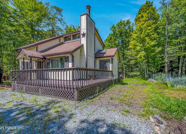 Property at 10 Ridgewood Cir, Lake Ariel, PA 18436, 3 beds, 1.5 baths