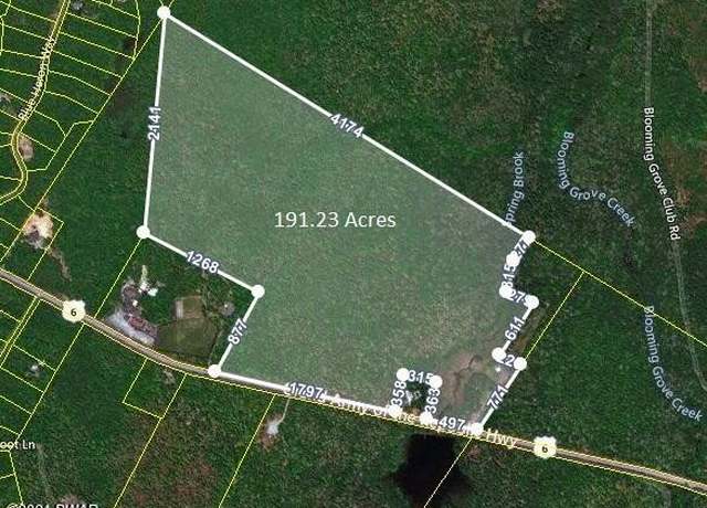 Property at 112 Swamp Brook Path, Hawley, PA 18428