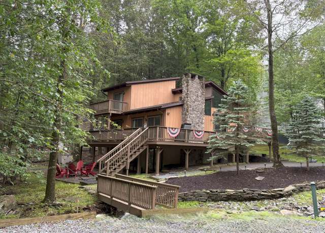 Property at 1092 Mohican Rd, Lake Ariel, PA 18436, 3 beds, 2 baths