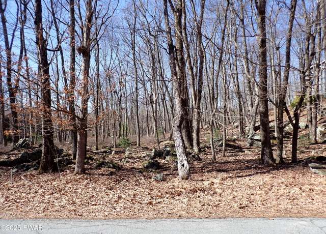 Property at 104 Mustang Dr, Lords Valley, PA 18428