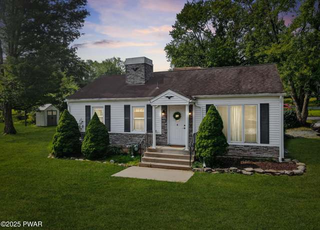 Property at 4 Beechwood Dr, Honesdale, PA 18431, 3 beds, 1.5 baths