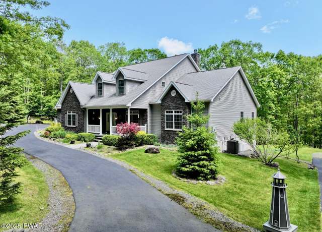 Property at 1050 Dewberry Dr, Hawley, PA 18428, 3 beds, 3.5 baths