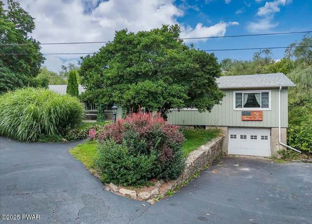 Property at 183 Hemlock Grove Rd, Greentown, PA 18426, 4 beds, 2 baths