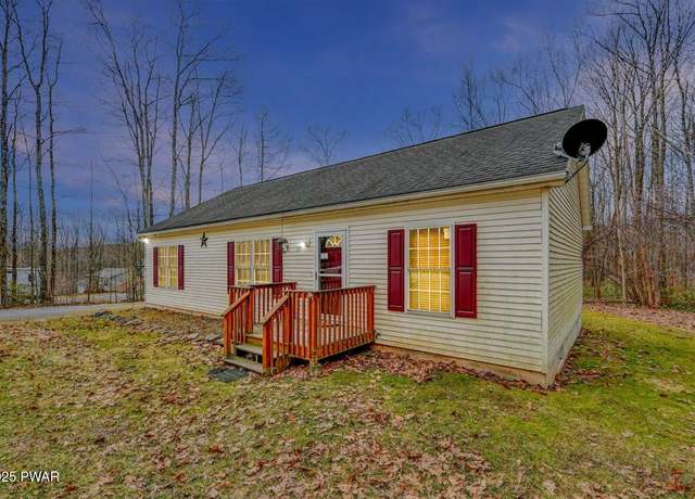 Property at 35 Salem View Dr, Waymart, PA 18472, 3 beds, 2 baths