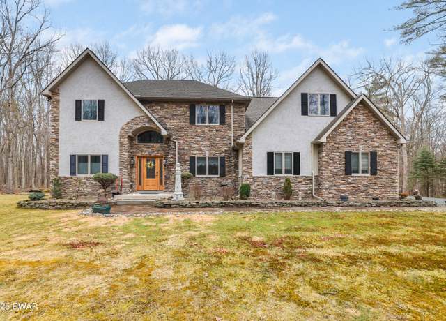 Property at 1027 House Pond Ct, Hawley, PA 18428, 4 beds, 3 baths