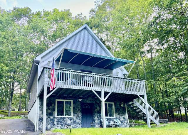 Property at 106 Keystone Ct, Dingmans Ferry, PA 18328, 3 beds, 2.5 baths