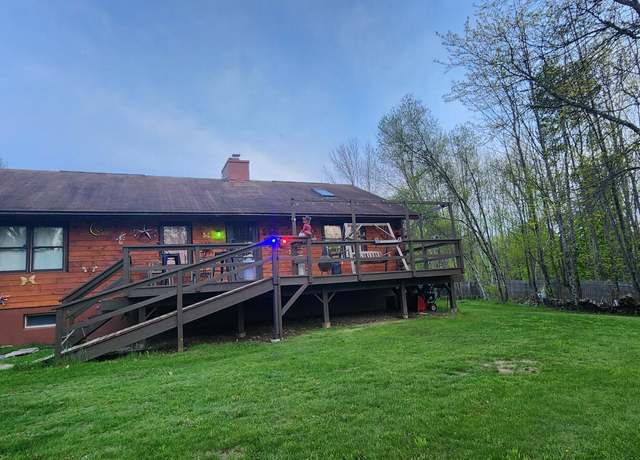Property at 145 Father John Dr, Lake Ariel, PA 18436, 3 beds, 1 bath