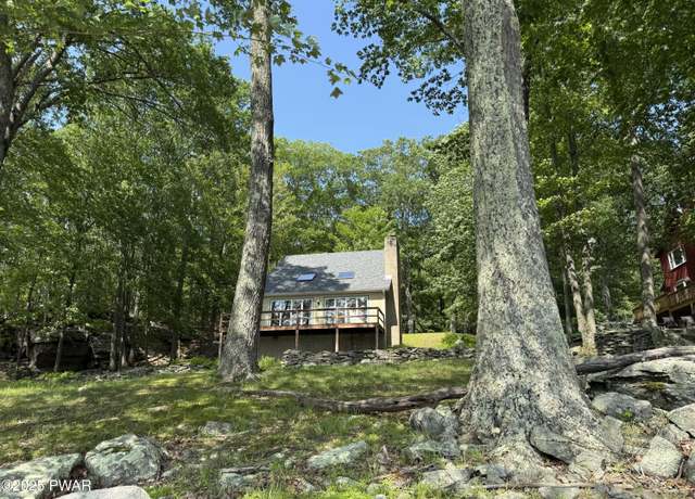 Property at 113 E Shore Dr, Hawley, PA 18428, 3 beds, 2 baths