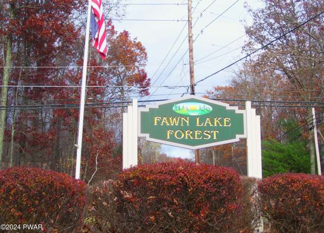 Property at 184 Lower Lakeview Dr, Hawley, PA 18428