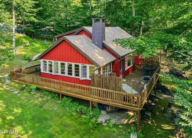 Property at 112 Beechwood Cove Rd, Greentown, PA 18426, 2 beds, 1 bath