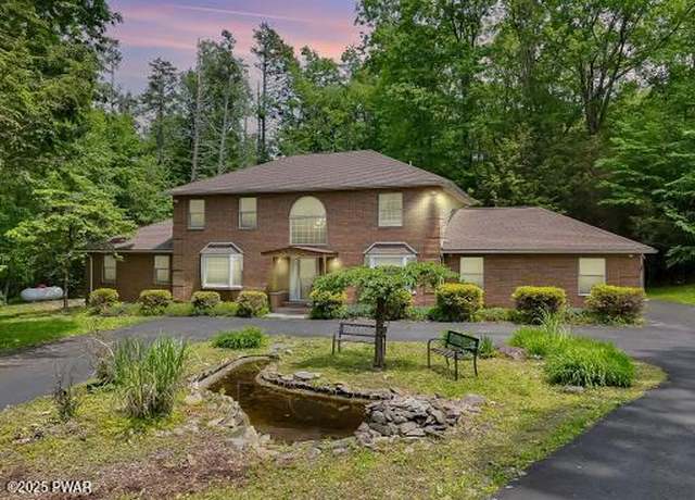 Property at 3043 Hemlock Rd, Stroudsburg, PA 18360, 4 beds, 3 baths