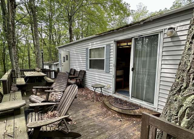 Property at 120 Crescent Dr, Milford, PA 18337, 2 beds, 1 bath