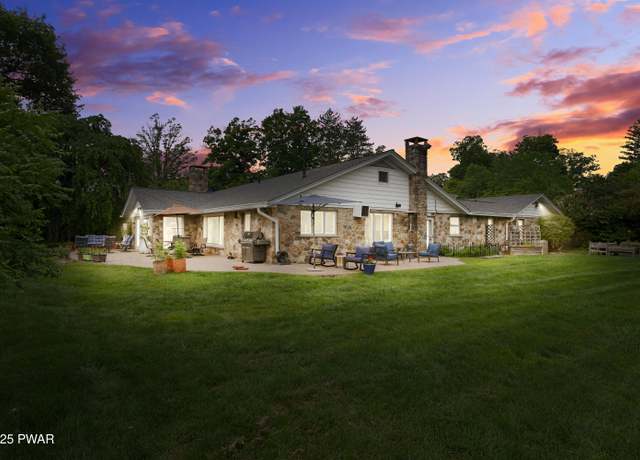Property at 312 E Ann St, Milford, PA 18337, 4 beds, 3 baths