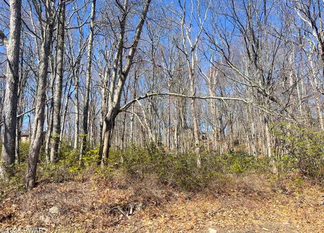 Property at 212 Comstock Dr, Lords Valley, PA 18428
