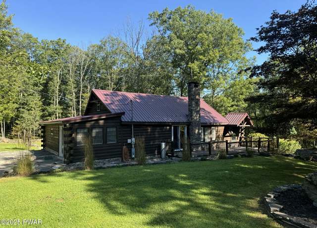 Property at 2940 Owego Tpke, Hawley, PA 18428, 3 beds, 1 bath