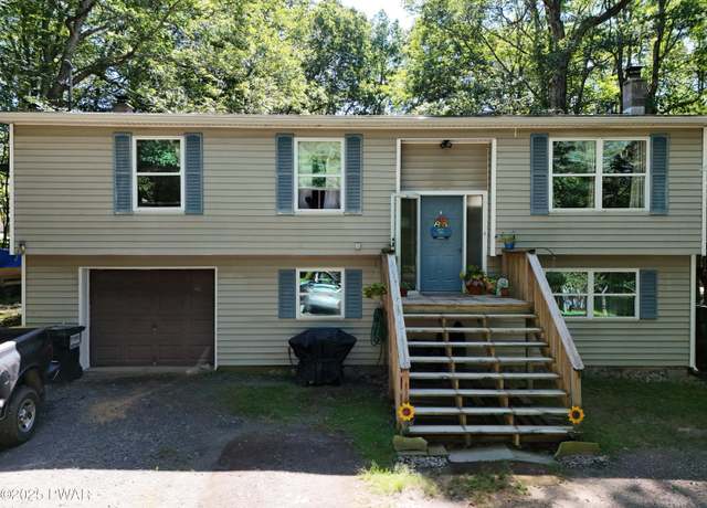 Property at 165 Paper Birch S, Tafton, PA 18464, 3 beds, 2 baths