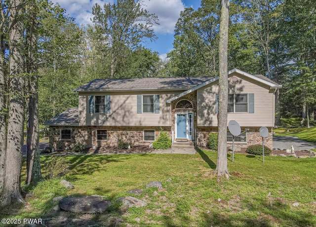 Property at 801 Sun Valley Ct, Tafton, PA 18464, 4 beds, 3 baths