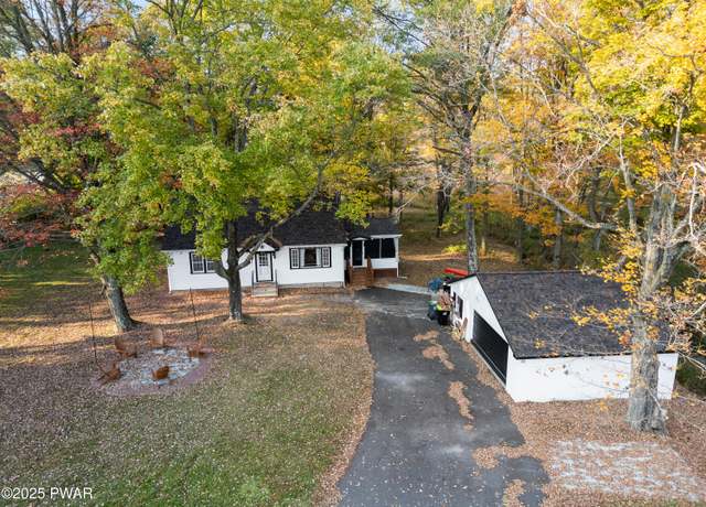 Property at 364 E Shore Dr, Lake Ariel, PA 18436, 4 beds, 1 bath