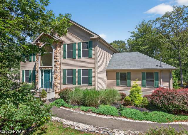 Property at 111 Iroquois Trl, Milford, PA 18337, 3 beds, 2.5 baths