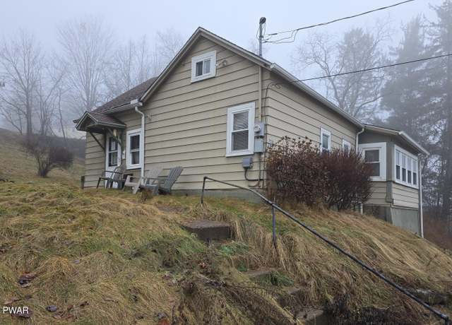 Property at 744 Ridge St, Honesdale, PA 18431, 2 beds, 1 bath