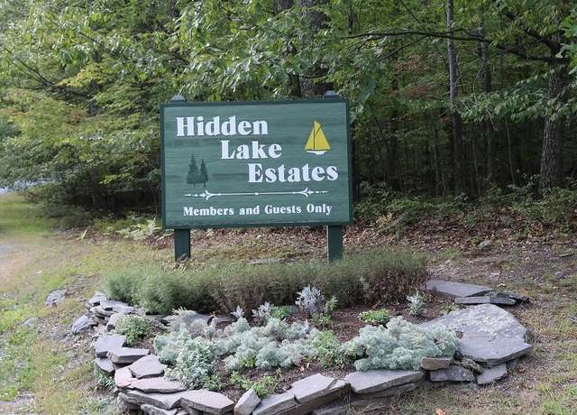 Property at 1353 Dewberry Dr, Hawley, PA 18428