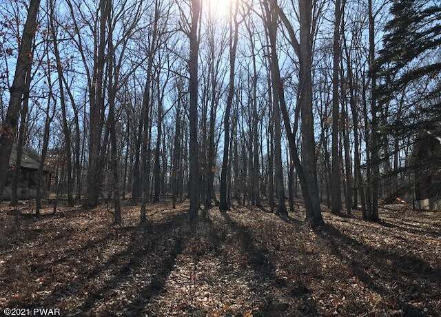 Property at 259 Fawn Lake Dr, Hawley, PA 18428