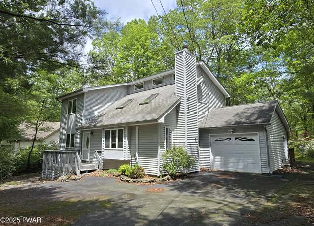 Property at 123 Goldrush Dr, Hawley, PA 18428, 3 beds, 2 baths
