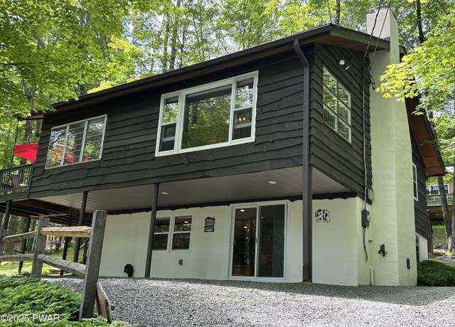 Property at 112 N Maple Ln, Greentown, PA 18426, 3 beds, 2 baths