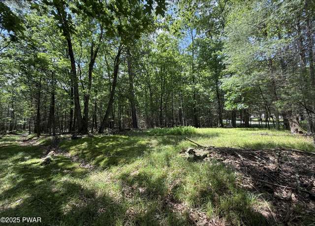 Property at 497 Timber Ridge Dr, Hawley, PA 18428