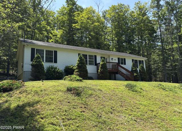 Property at 142 Fawnwood Cir, Greentown, PA 18426, 3 beds, 2 baths