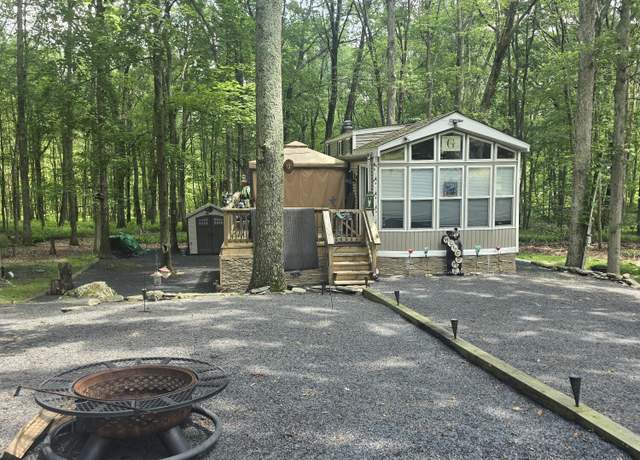 Property at 227 Locust Lake Dr, Milford, PA 18337, 3 beds, 1 bath