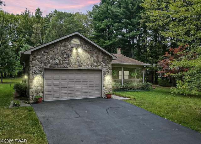 Property at 99 Aspen Ridge Rdg, Hawley, PA 18428, 2 beds, 2 baths