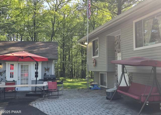 Property at 127 E Mulberry Dr, Milford, PA 18337, 3 beds, 2 baths
