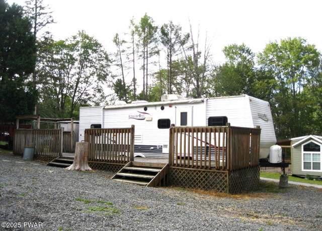 Property at 102 Rocky Rd Rd, Hawley, PA 18428, 2 beds, 1 bath