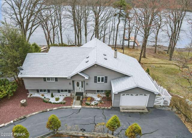 Property at 4 Shore Line Dr, Lakeville, PA 18438, 3 beds, 2.5 baths