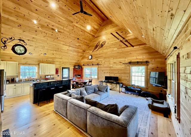 Property at 1701 Great Bend Tpke, Pleasant Mount, PA 18453, 4 beds, 2.5 baths