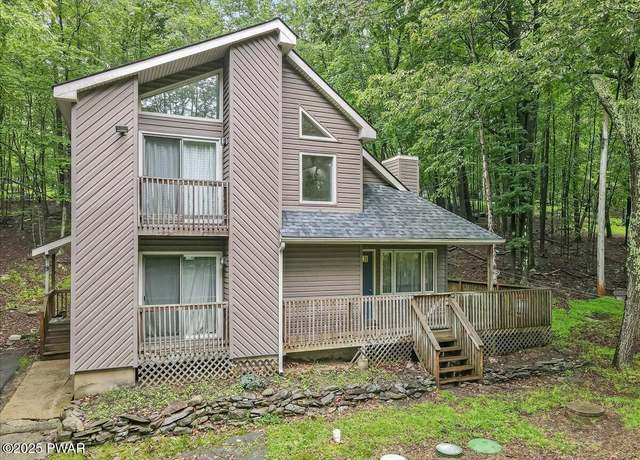 Property at 102 Keystone Ct, Dingmans Ferry, PA 18328, 3 beds, 2 baths