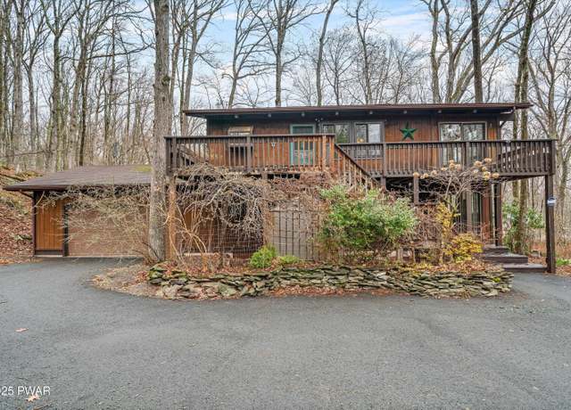 Property at 800 Dogwood Ct W, Lords Valley, PA 18428, 3 beds, 2 baths