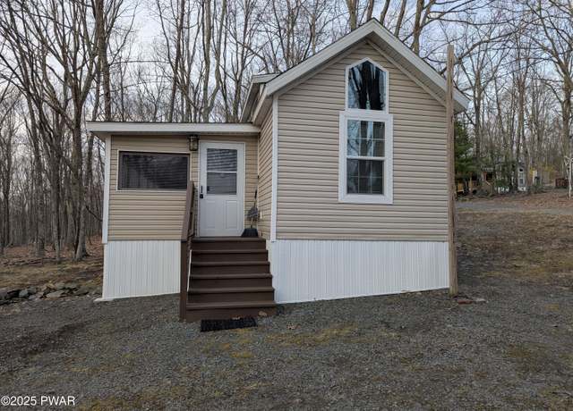 Property at 124-126 Beaver Ln, Shohola, PA 18458, 2 beds, 1 bath